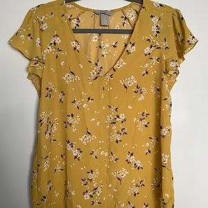H&M yellow blouse